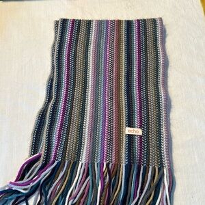 Echo tassle scarf